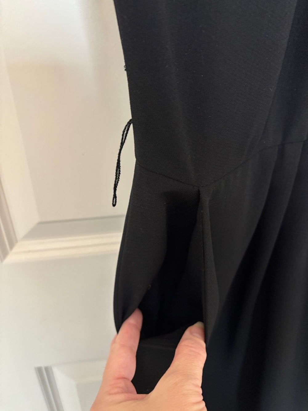 Calvin Klein sz 4, Black Cap-Sleeve Midi Fit-and-Flare Dress - Picture 9 of 11